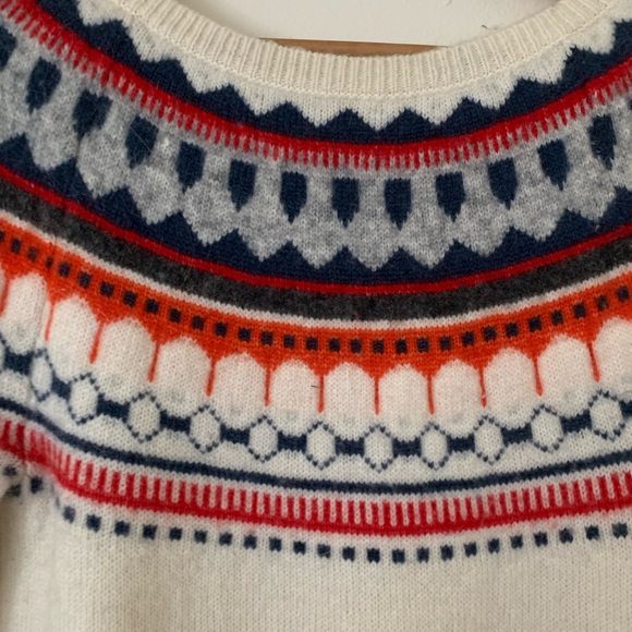 GAP | Red, White & Blue Fair Isle Knitted Cozy Christmas Sweater - Picture 4 of 4